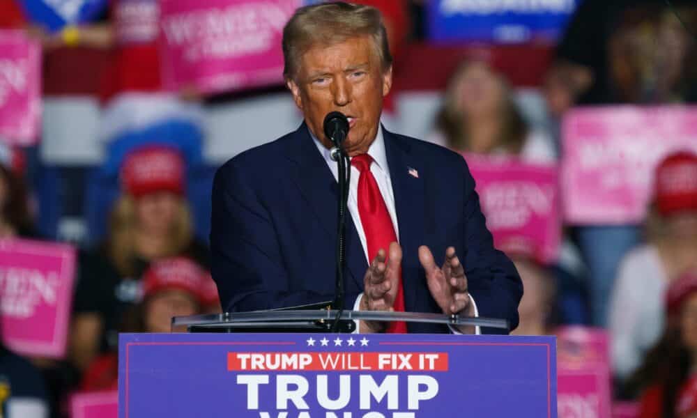 Fotografía del futuro presidente de EE.UU., Donald Trump. EFE/Will Oliver