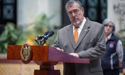 Imagen de archivo del presidente de Guatemala, Bernardo Arévalo de León. EFE/ David Toro