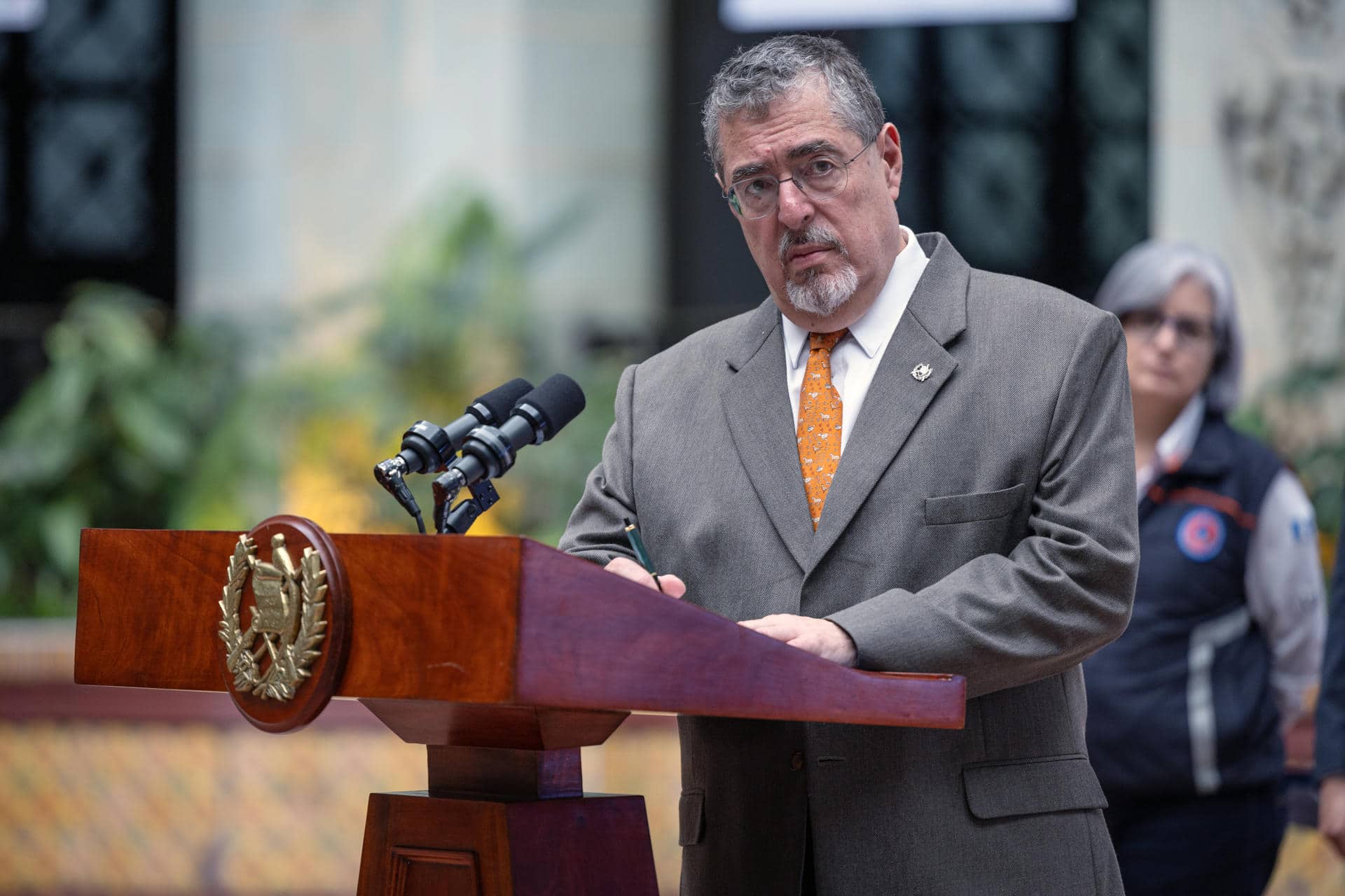 Imagen de archivo del presidente de Guatemala, Bernardo Arévalo de León. EFE/ David Toro