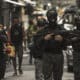 Fotografía de archivo del 9 de octubre de 2023 de policías que participan en un operativo contra las bandas criminales en la Favela de Maré, en la zona norte de la ciudad de Río de Janeiro (Brasil). EFE/ Antonio Lacerda