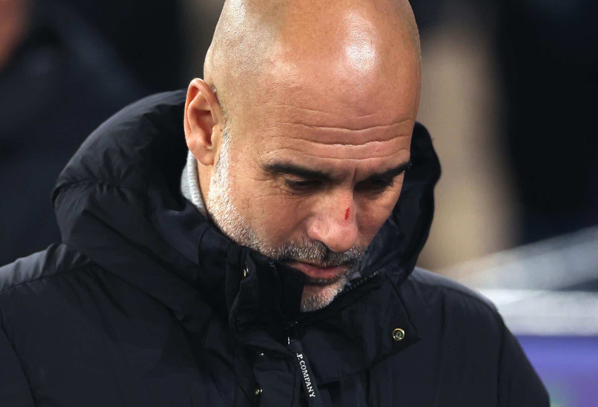 El entrenador del Manchester City, Pep Guardiola, en un momento del partido de la Liga de Campeones ante el Feyenoord. EFE/EPA/ADAM VAUGHAN