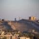 La valla fronteriza entre la Franja de Gaza y Egipto en Rafah, sur de Gaza, en una fotografía de archivo del 24 de mayo de 2024. EFE/HAITHAM IMAD