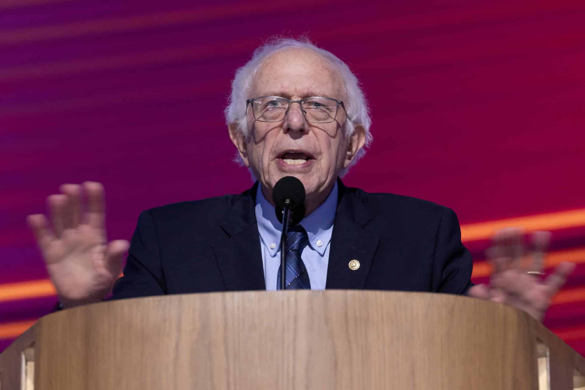 Fotografía de archivo en donde se ve al senador independiente Bernie Sanders, símbolo del movimiento progresista en Estados Unidos. EFE/MICHAEL REYNOLDS