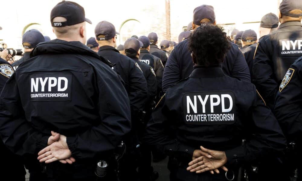 Imagen de archivo de miembros del Comando de Respuesta Crítica (CRC) del Departamento de Policía de la Ciudad de Nueva York. EFE/JUSTIN LANE