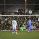 El guardameta del Manises, Adrián Muñoz (c), detiene un penalti durante el encuentro de primera ronda de Copa del Rey entre Manises CF y Getafe CF, este martes en el campo Vicente Martínez Catalá de Manises (Valencia). EFE/ Manuel Bruque