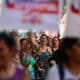 Varias mujeres marchan este lunes, cuando se celebra el Día Internacional de la Eliminación de la Violencia contra la Mujer, en Buenos Aires (Argentina). EFE/ Juan Ignacio Roncoroni