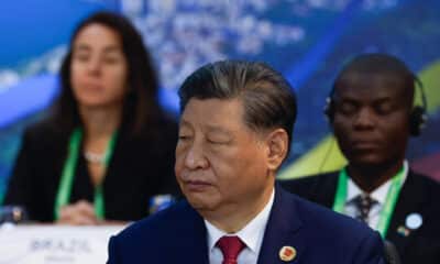 El presidente de China, Xi Jinping, participa durante la apertura de la Cumbre de jefes de Estado del G20 que comenzó este lunes en Río de Janeiro (Brasil). EFE/ Antonio Lacerda