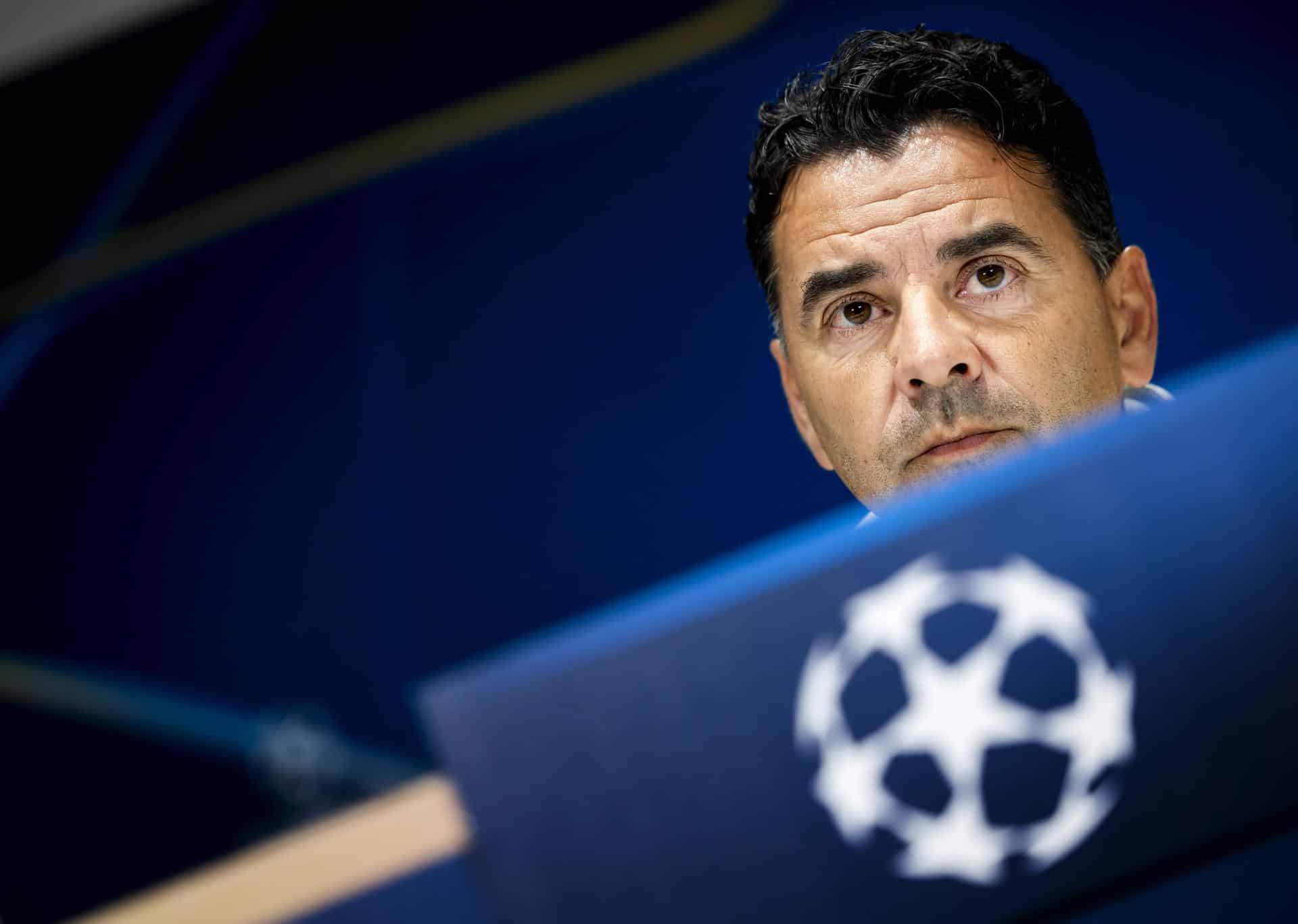 El entrenador del Girona, Michel Sanchez, durante la rueda de prensa previa al partido de la Liga de Campeones contra el PSV Eindhoven. EFE/EPA/Koen van Weel