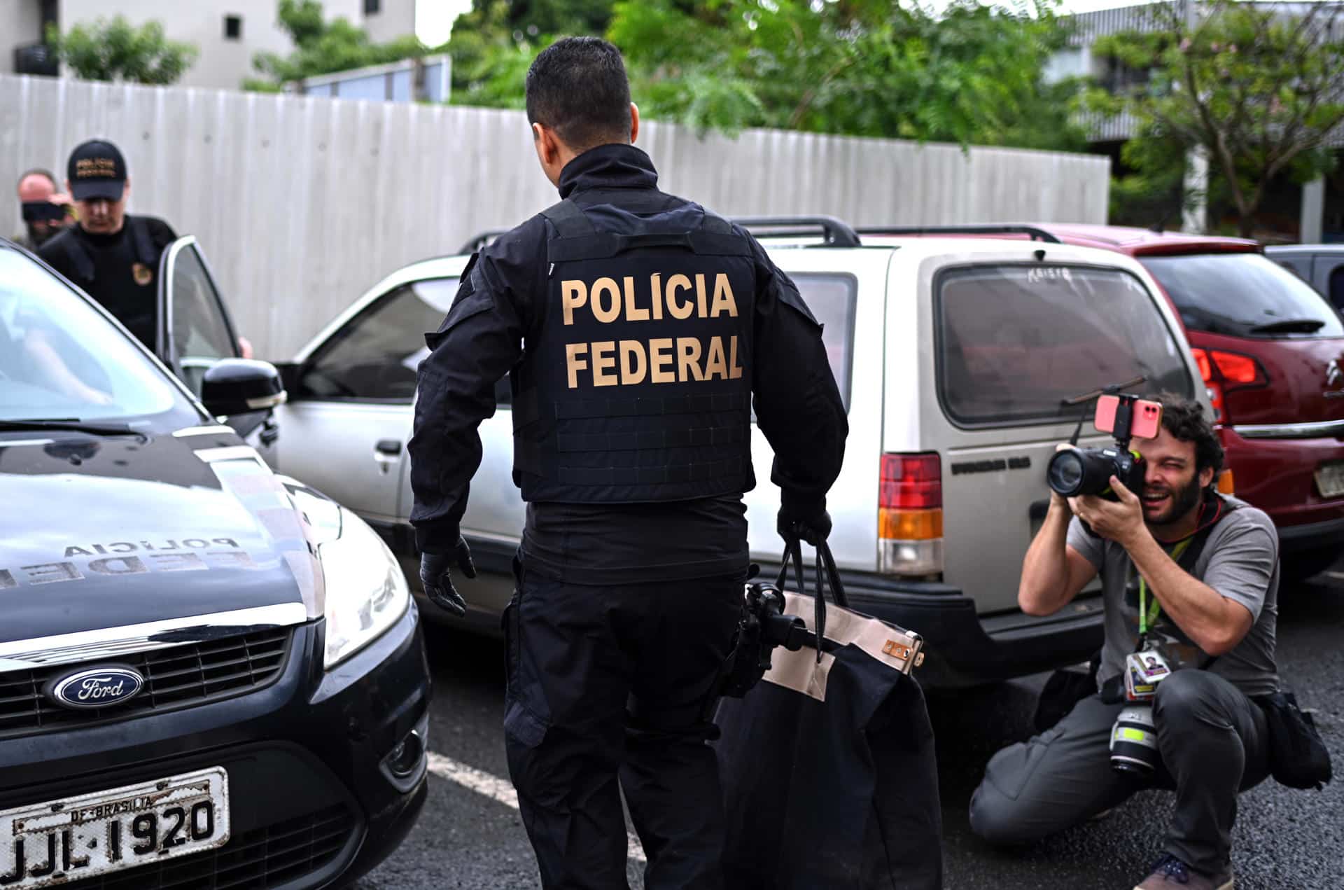 Fotografía de archivo en donde se observa a un agente de la Policía Federal de Brasil. EFE/ André Borges