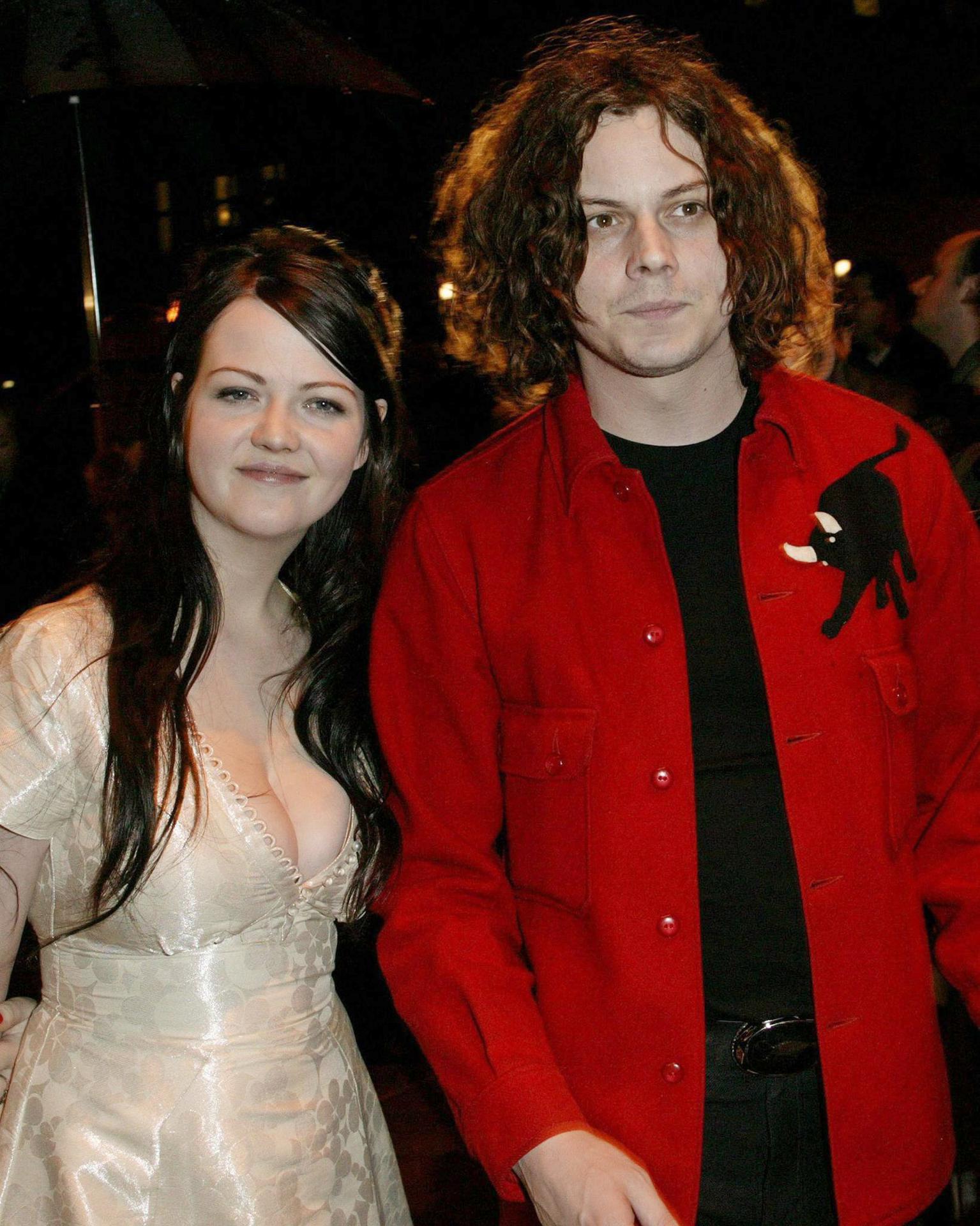 Fotografía de archivo de Meg y Jack White de la banda de rock 'White Stripes'. EPA/Peter Foley