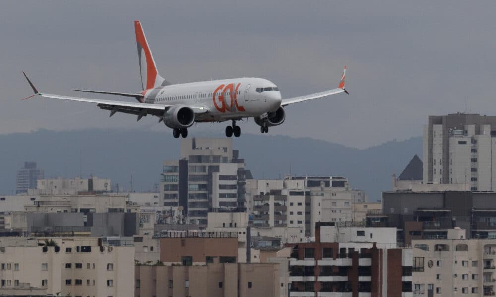 Fotografía de un avión de la aerolínea Gol desde el aeropuerto de Congonhas, en Sao Paulo (Brasil). EFE/ Isaac Fontana