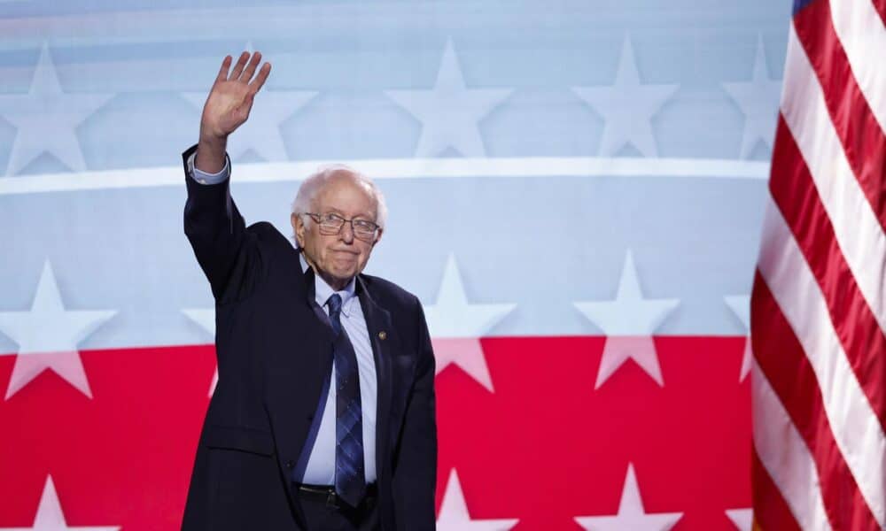 Fotografía de archivo del senador independiente de Vermont Bernie Sanders. EFE/CAROLINE BREHMAN