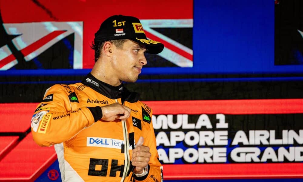 Fotografía de archivo del piloto británico de la escudería de F1 McLaren Lando Norris. EFE/TOM WHITE