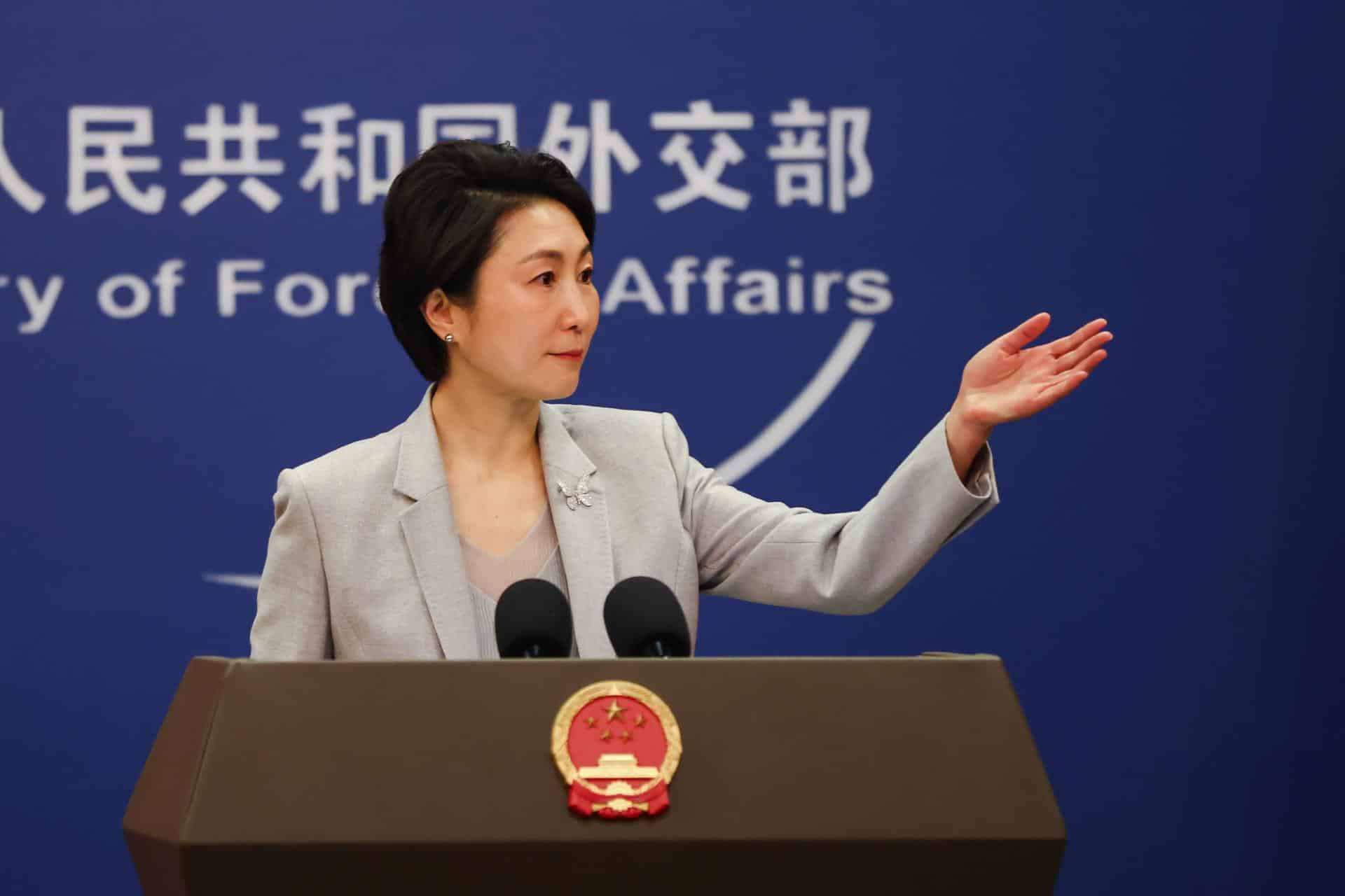 La portavoz del Ministerio de Relaciones Exteriores de China, Mao Ning, durante una conferencia de prensa sobre las elecciones en Estados Unidos, en Beijing, China, 06 de noviembre de 2024. 
 EFE/EPA/WU HAO