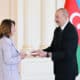 El presidente de Azerbaiyán, Ilham Aliyev (d), recibió hoy las cartas credenciales de la nueva embajadora de España en el país, Cristina Latorre Sancho (i), y aprovechó la ocasión para reiterar sus condolencias por las víctimas de las inundaciones causadas por la dana en Valencia y otras regiones españolas. EFE/Presidencia Azerbaiyán/Vugar Amrullayev -SOLO USO EDITORIAL/SOLO DISPONIBLE PARA ILUSTRAR LA NOTICIA QUE ACOMPAÑA (CRÉDITO OBLIGATORIO)-