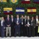 El presidente del Consejo de Empresarios Iberoamericanos (CEIB), Francisco Jarrín (c), posa con los participantes en la primera sesión del Encuentro Empresarial Iberoamericano este miércoles, en Cuenca (Ecuador). EFE/ José Jácome