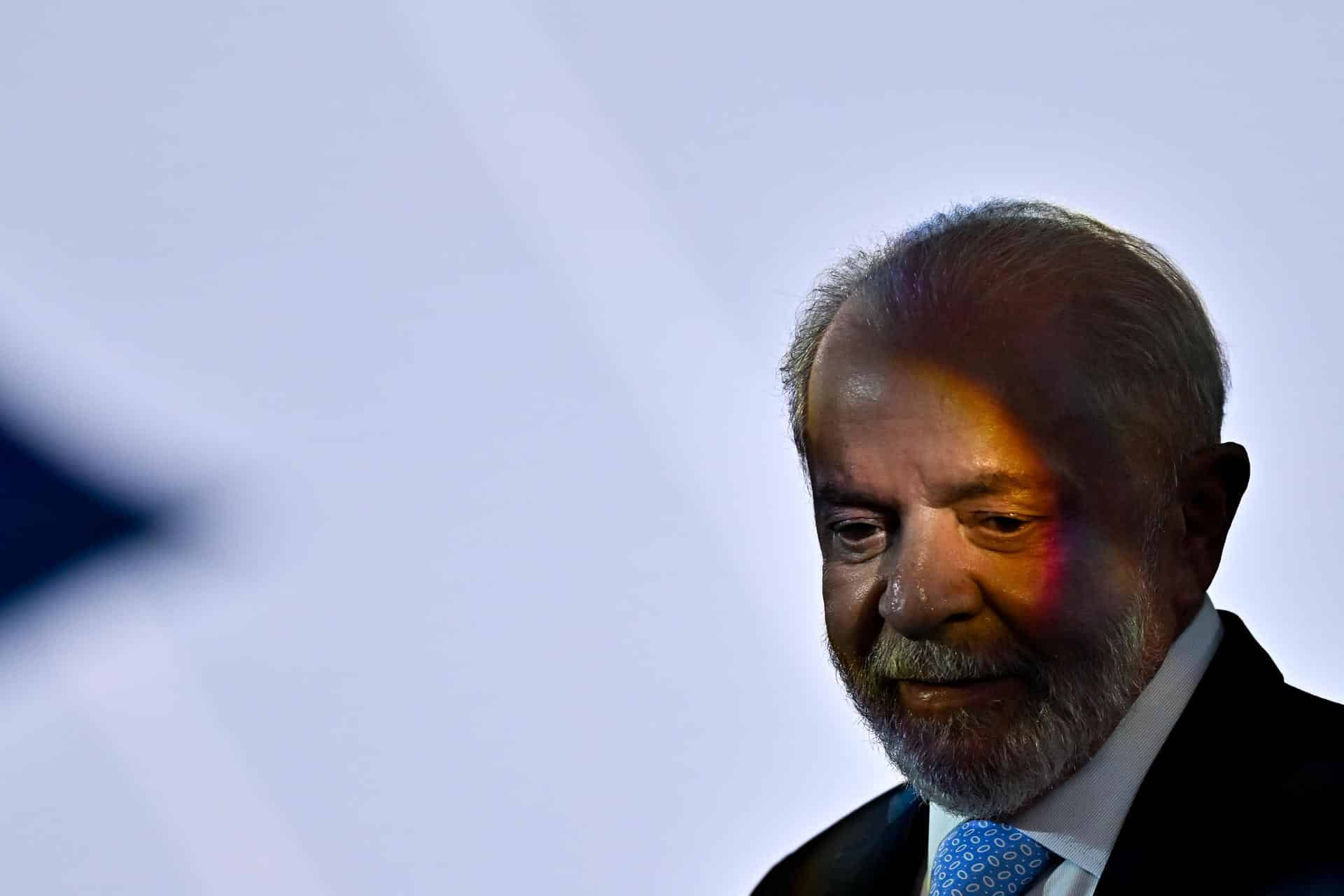 El presidente de Brasil, Luiz Inácio Lula da Silva, participa de la ceremonia inaugural del Encuentro Nacional de la Industria de la Construcción (ENIC) este martes, en la sede de la Confederación Nacional de la Industria (CNI), en Brasilia (Brasil). EFE/ Andre Borges