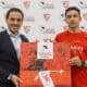 - El presidente del Sevilla FC, José María del Nido Carrasco (i) y el capitán del equipo, Jesús Navas, en la presentación hoy jueves en el estadio sevillista del evento de su despedida como futbolista profesional del Sevilla FC y de la selección española en un acto que tendrá lugar el próximo 30 de diciembre en el estadio Ramón Sánchez Pizjúan. EFE/ Raúl Caro