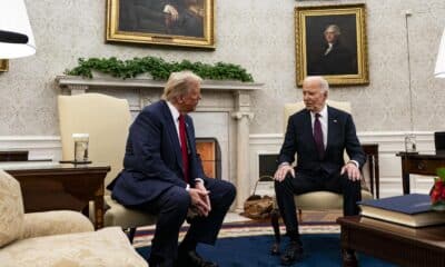 El presidente de EE. UU., Joe Biden (D), y el presidente electo, Donald Trump, durante una reunión en la Oficina Oval de la Casa Blanca en Washington, DC, EE. UU., 13 de noviembre de 2024. EFE/Al Drago