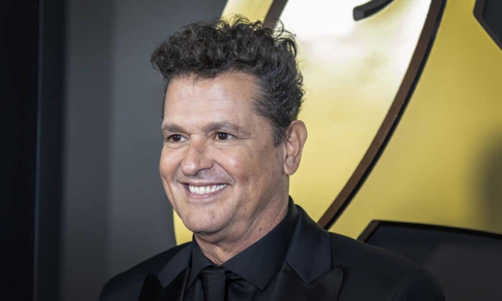 El cantante colombiano Carlos Vives asiste a la alfombra roja del evento Persona del Año del Latin Grammy en el Centro de Convenciones de Miami Beach en Miami Beach, Florida. EFE/EPA/CRISTOBAL HERRERA-ULASHKEVICH