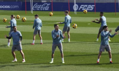 Los jugadores del Atlético de Madrid, durante el entrenamiento. EFE/ Borja Sanchez-Trillo