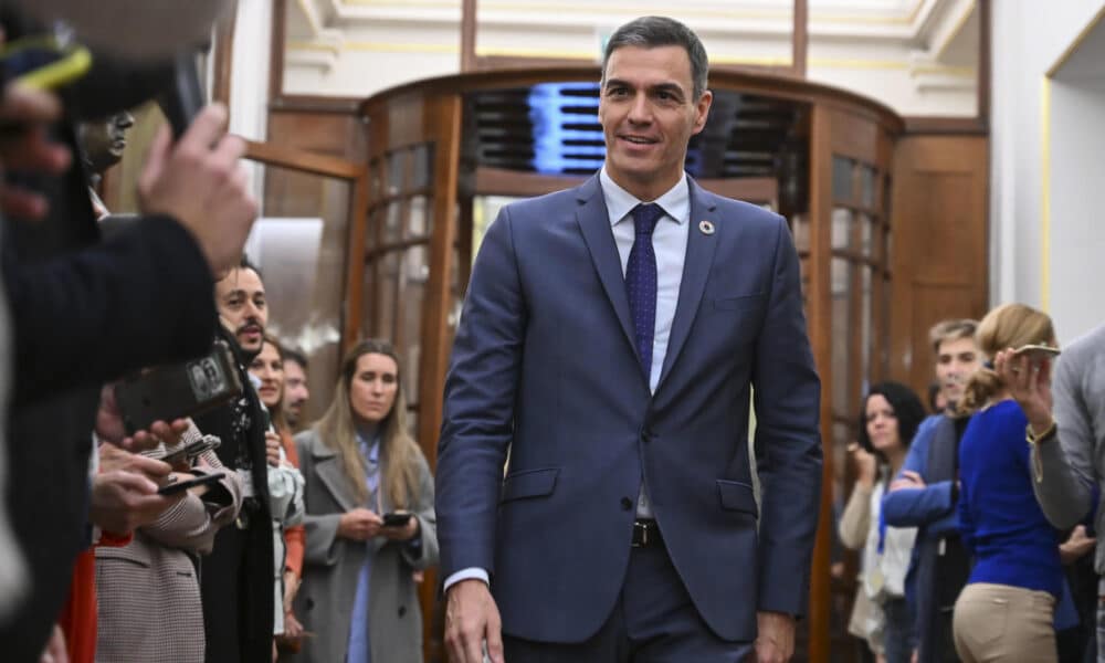 El presidente del Gobierno, Pedro Sánchez, en el pleno celebrado este jueves en el Congreso. EFE/FERNANDO VILLAR