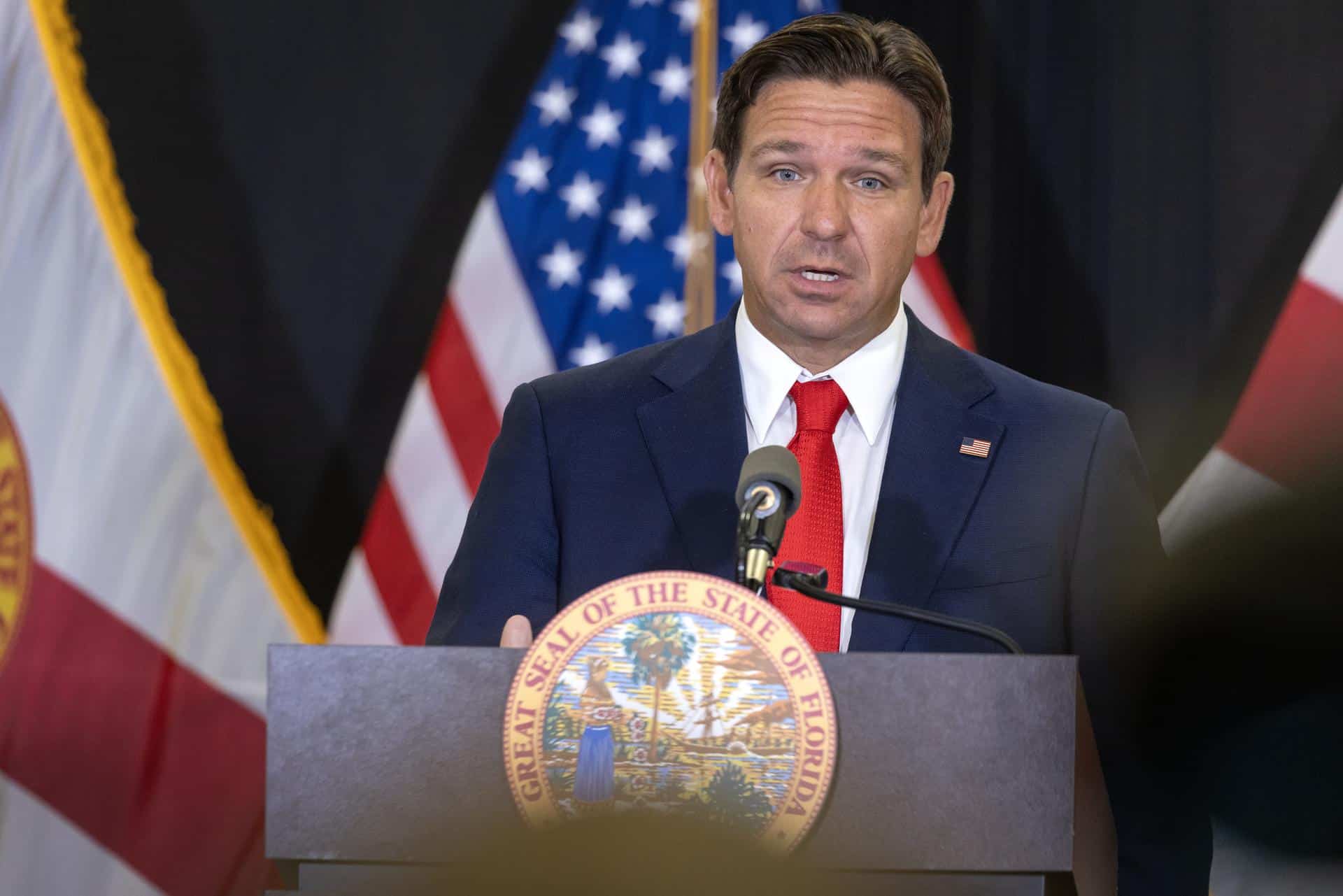 El gobernador de Florida, Ron DeSantis, en una foto de archivo. EFE/EPA/CRISTOBAL HERRERA-ULASHKEVICH