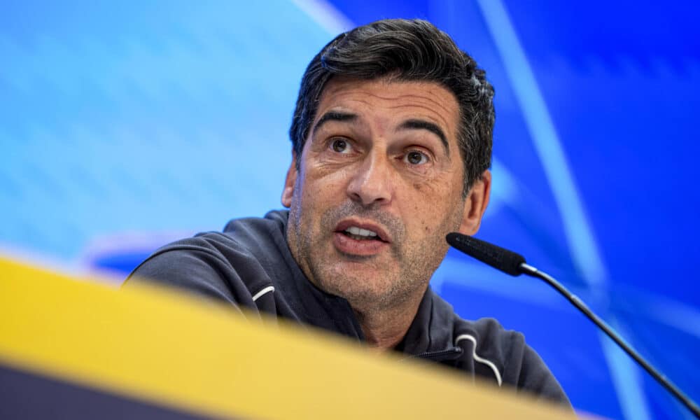 El entrenador del Milan, Paulo Fonseca, ofrece una rueda de prensa este lunes en Madrid, en la víspera de su encuentro de la Liga de Campeones ante el Real Madrid. EFE/ Daniel González