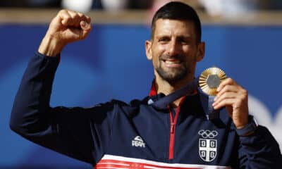 El tenista serbio Novak Djokovic, con el oro olímpico. EFE/Juanjo Martín/Archivo