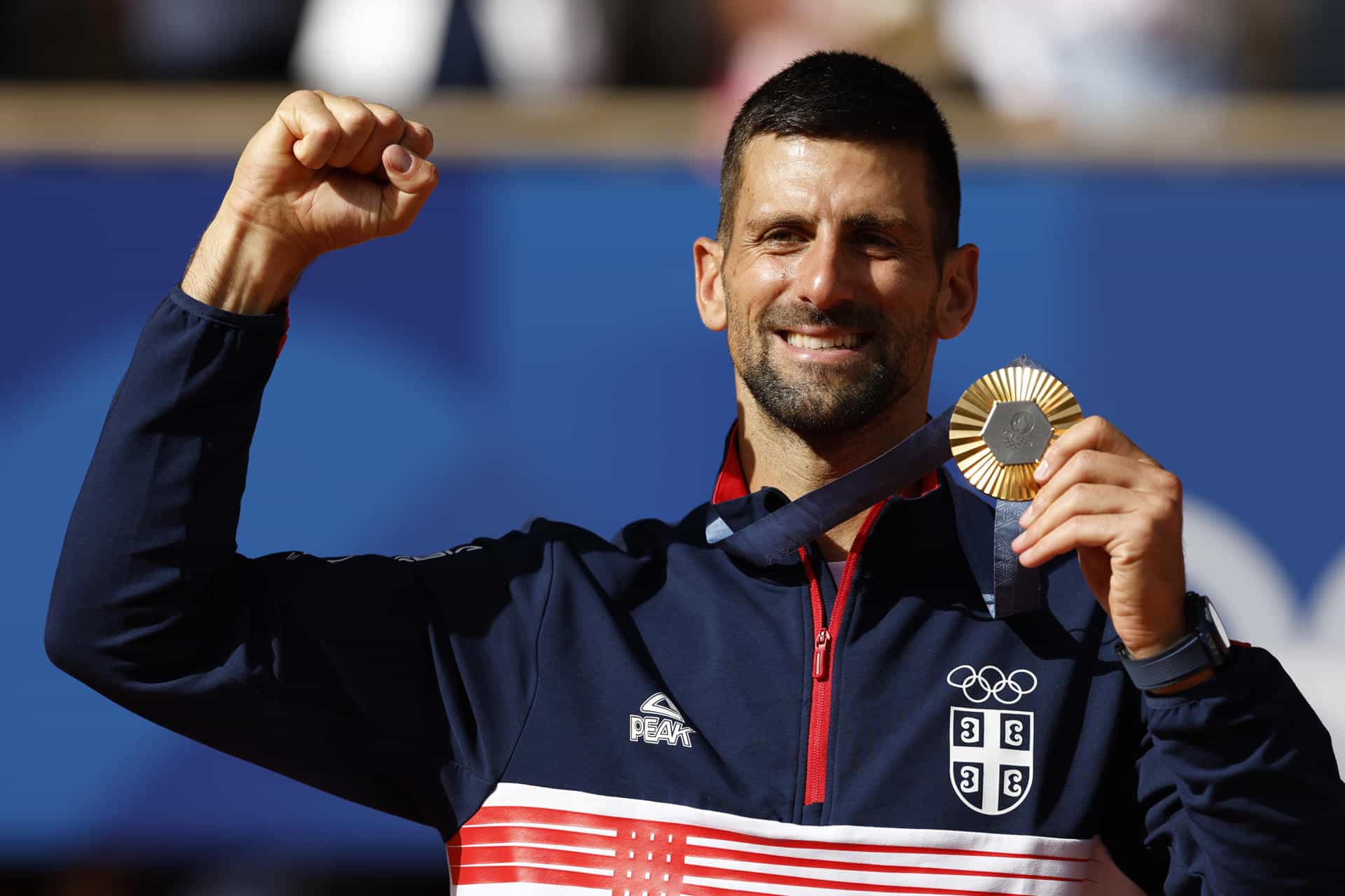 El tenista serbio Novak Djokovic, con el oro olímpico. EFE/Juanjo Martín/Archivo