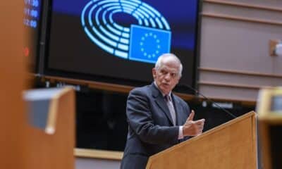 El Alto Representante de la Unión para Asuntos Exteriores, Josep Borrell, durante un debate en sesión plenaria del Parlamento Europeo sobre las relaciones entre la UE y EE. UU. a la luz de los resultados de las elecciones presidenciales en EE. UU., en Bruselas, Bélgica, 13 de noviembre de 2024. (Elections, Belgium, Brussels) EFE/EPA/OLIVIER HOSLET