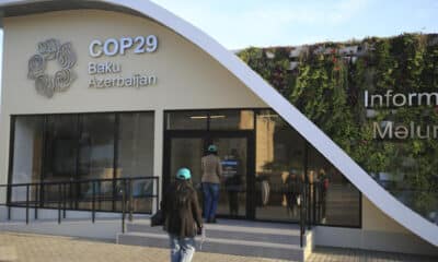 Azerbaiyán acogerá con sus mejores galas la Conferencia de las Naciones Unidas sobre el Cambio Climático (COP29), evento considerado por sus autoridades como una oportunidad de oro para promocionar el país, exhibir su logros en la lucha contra el cambio climático y captar inversiones. EFE/Farid Gajramánov