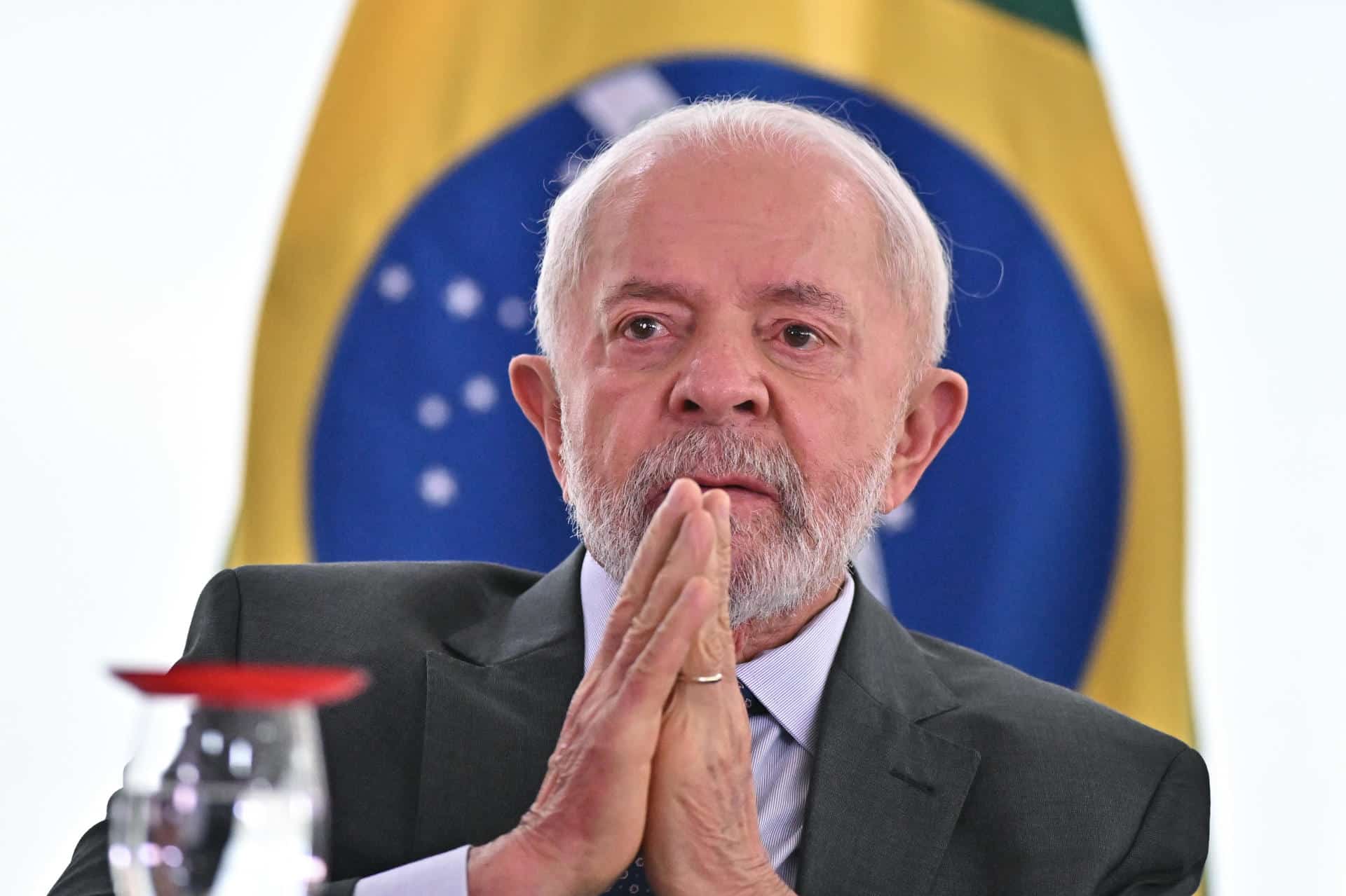 El presidente de Brasil, Luiz Inácio Lula da Silva, asiste a la sanción de un proyecto de ley para fortalecer la agricultura familiar een el Palácio del Planalto en Brasilia (Brasil). EFE/ Andre Borges