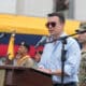 El presidente de Ecuador, Daniel Noboa, habla durante la entrega de equipamiento a las Fuerzas Armadas en la Cárcel Regional, este jueves en Guayaquil (Ecuador). EFE/ Mauricio Torres