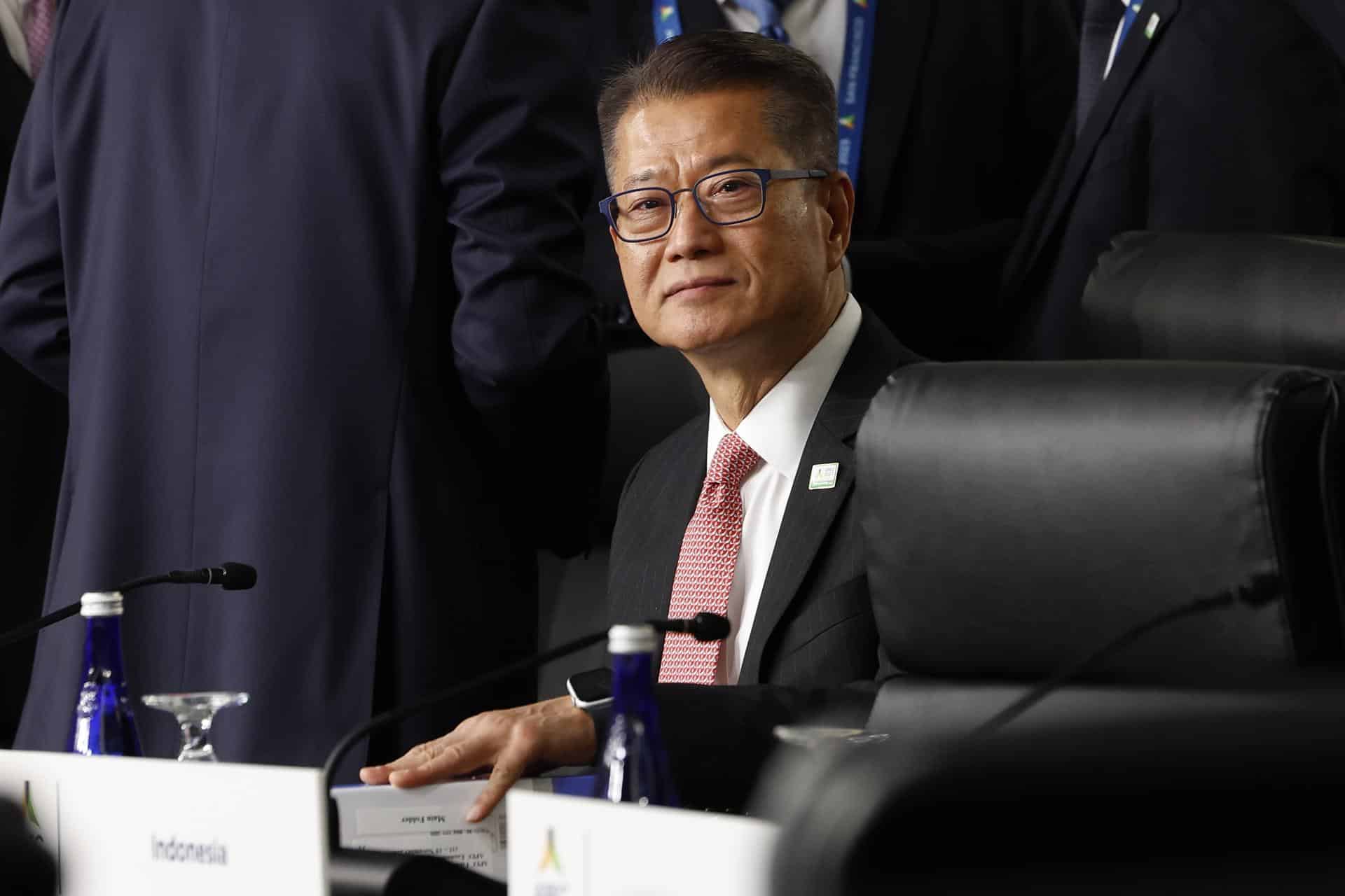 El secretario de Finanzas de Hong Kong, Paul Chan, en una foto de archivo. EFE/EPA/JOHN G. MABANGLO