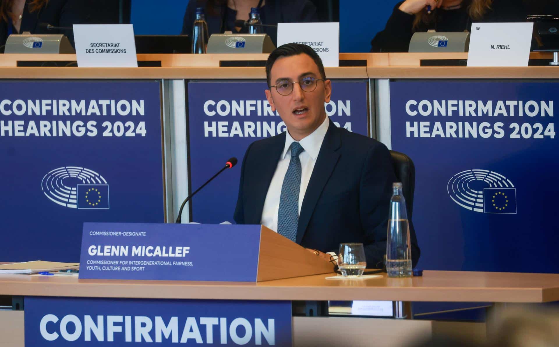 Glenn Micallef, comisario europeo designado para la Equidad Intergeneracional, Juventud, Cultura y Deporte, asiste a su audiencia de confirmación ante los comités del Parlamento Europeo en Bruselas, Bélgica, el 04 de noviembre de 2024. (Bélgica, Bruselas) EFE/EPA/OLIVIER HOSLET