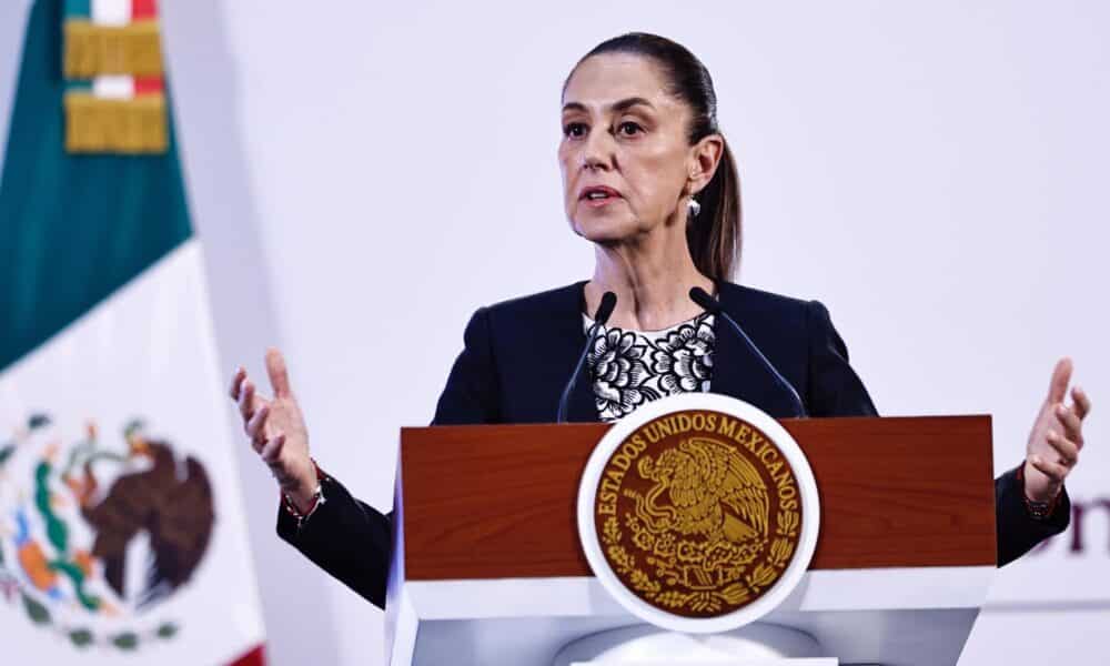 La presidenta de México Claudia Sheinbaum, habla este martes durante una rueda de prensa en Palacio Nacional de la Ciudad de México (México). EFE/Sáshenka Gutiérrez