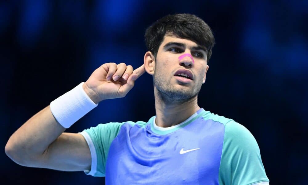 Turin (Italia), 13/11/2024.- El español Carlos Alcaraz celebra un punto durante el partido en el que se impuso este miércoles al ruso Andrey Rublev en las Finales ATP de Turín. EFE/EPA/ALESSANDRO DI MARCO