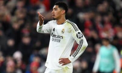 Jude Bellingham se lamenta durante el partido de la quinta jornada de la UEFA Champions League entre Liverpool y Real Madrid en Liverpool, Reino Unido. EFE/EPA/PETER POWELL