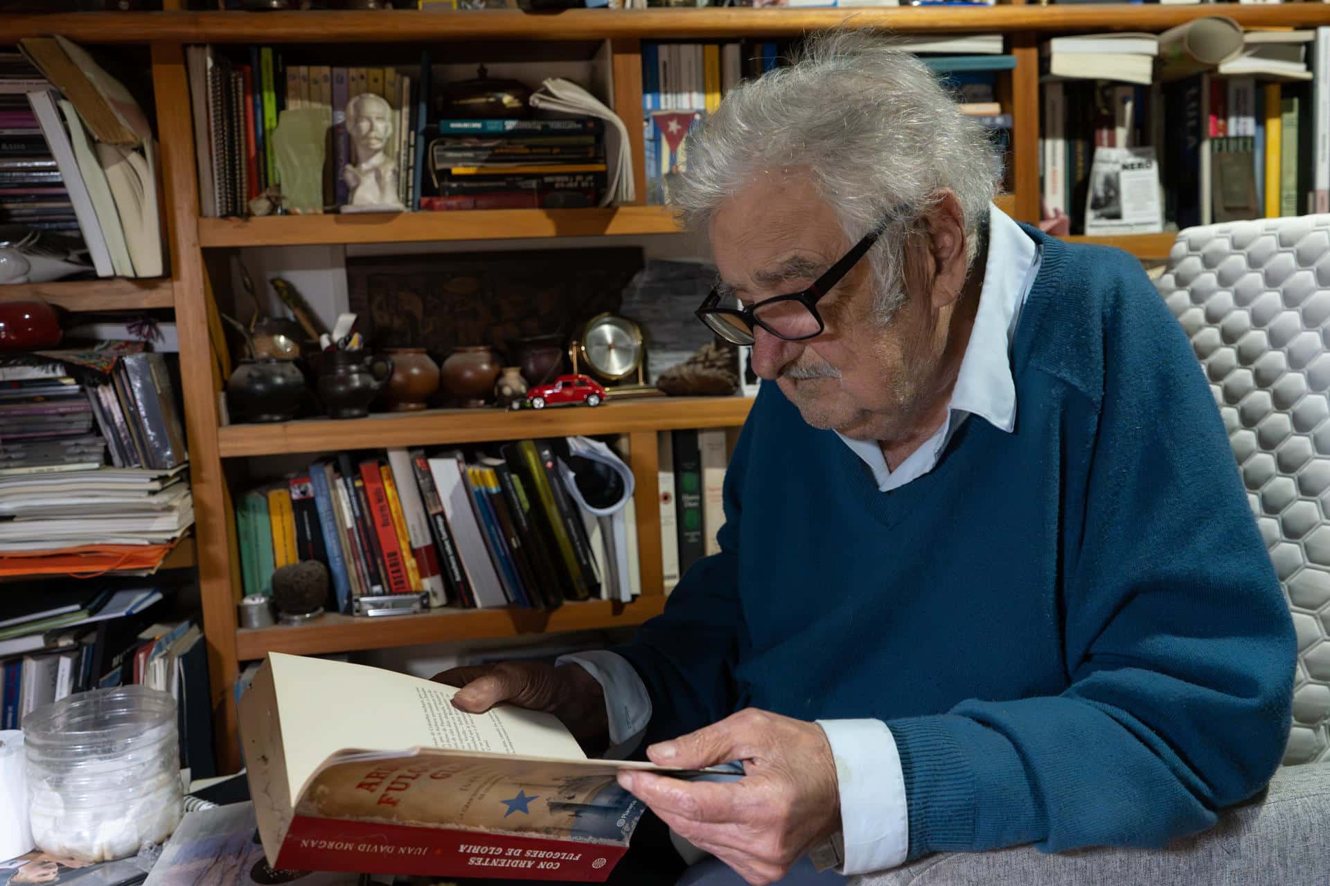 Fotografía del 18 noviembre 2024 del expresidente de Uruguay José Mujica, durante una entrevista con EFE en Montevideo (Uruguay). EFE/ Sofía Torres