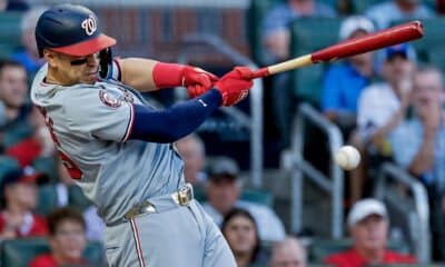 Fotografía de archivo del primera base Joey Menses, quien este viernes ha anunciado un acuerdo de Liga menor con los mets, una apuesta del mexicano para regresar por la puerta grande a las Grandes Ligas. EFE/EPA/ERIK S. LESSER