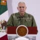 Fotografía cedida este martes por la Presidencia de México, que muestra al secretario de la Defensa Nacional, Ricardo Trevilla, durante su participación en una rueda de prensa de la presidenta de México, Claudia Sheinbaum, en el Palacio Nacional, en la Ciudad de México (México). EFE/ Presidencia de México/SOLO USO EDITORIAL/SOLO DISPONIBLE PARA ILUSTRAR LA NOTICIA QUE ACOMPAÑA (CRÉDITO OBLIGATORIO)