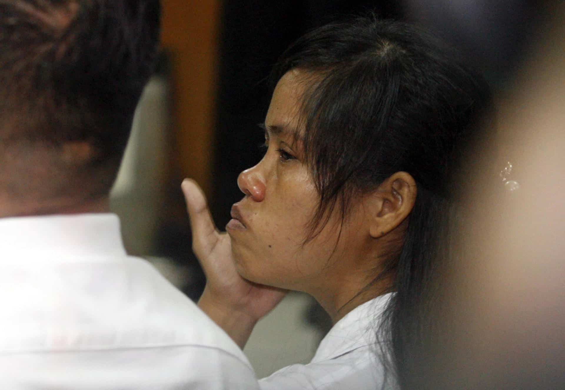 Fotografía de archivo de la filipina Mary Jane Fiesta Veloso durante el juicio en Indonesia que la condenó a la pena capital por trafico de drogas.
EPA/BIMO SATRIO