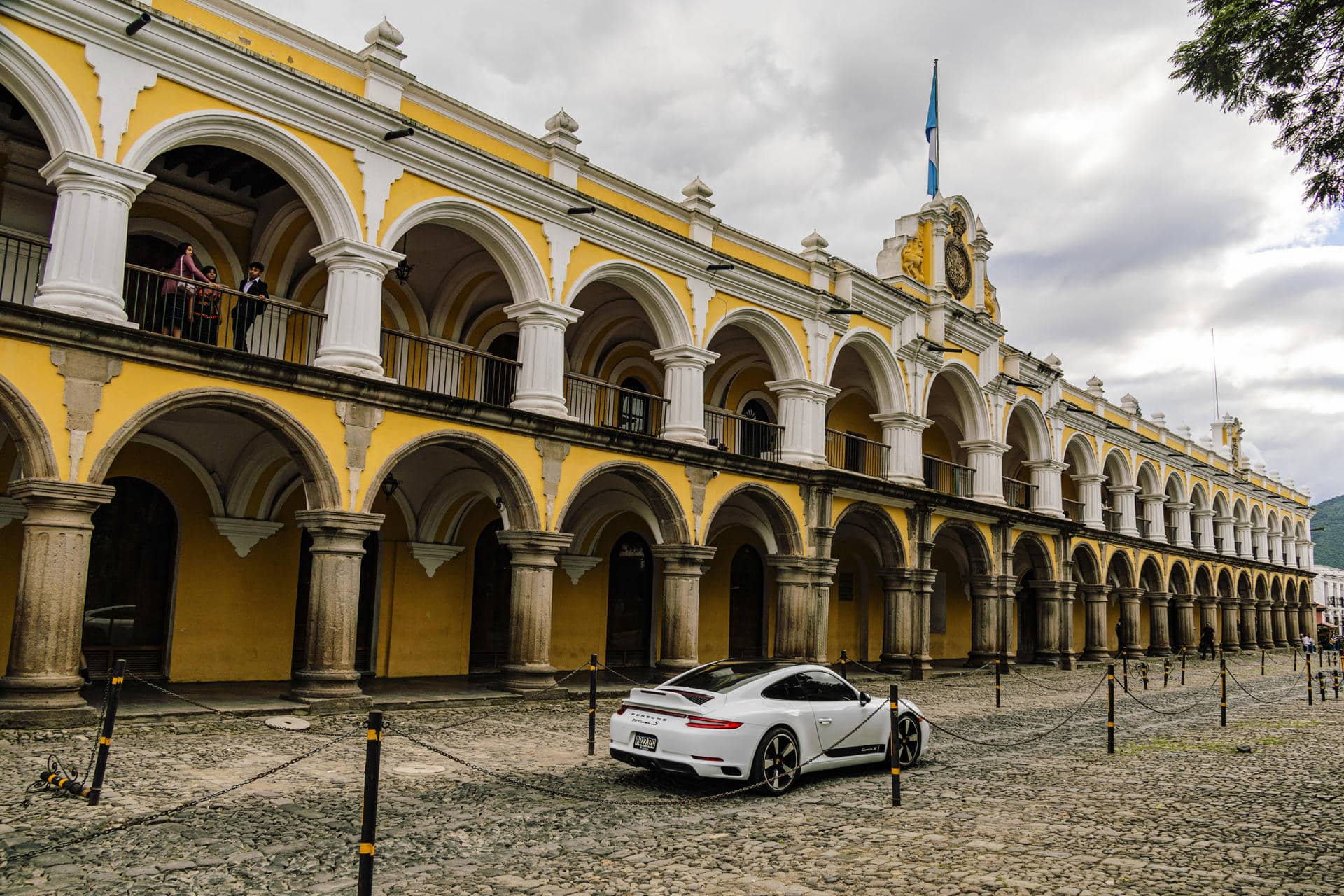 Fotografía de archivo en donde se observa el Palacio de los Capitanes, en Antigua Guatemala (Guatemala). EFE/ Andrea Godínez