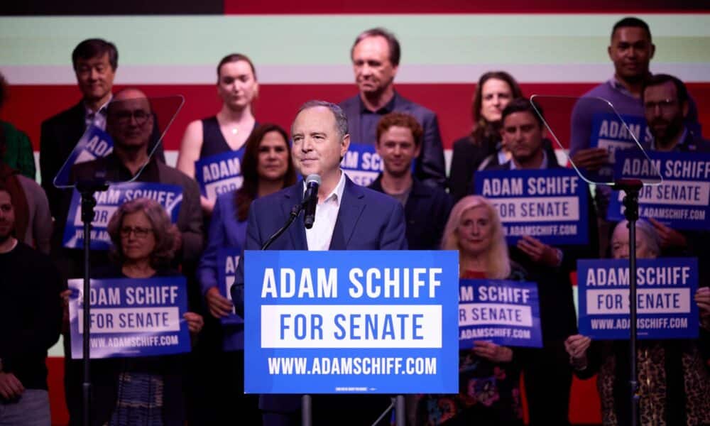 El representante demócrata Adam Schiff . EFE/Allison Dinner