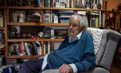 Fotografía del 18 noviembre 2024 del expresidente de Uruguay, José Mujica, durante una entrevista con EFE en Montevideo (Uruguay). EFE/ Sofía Torres