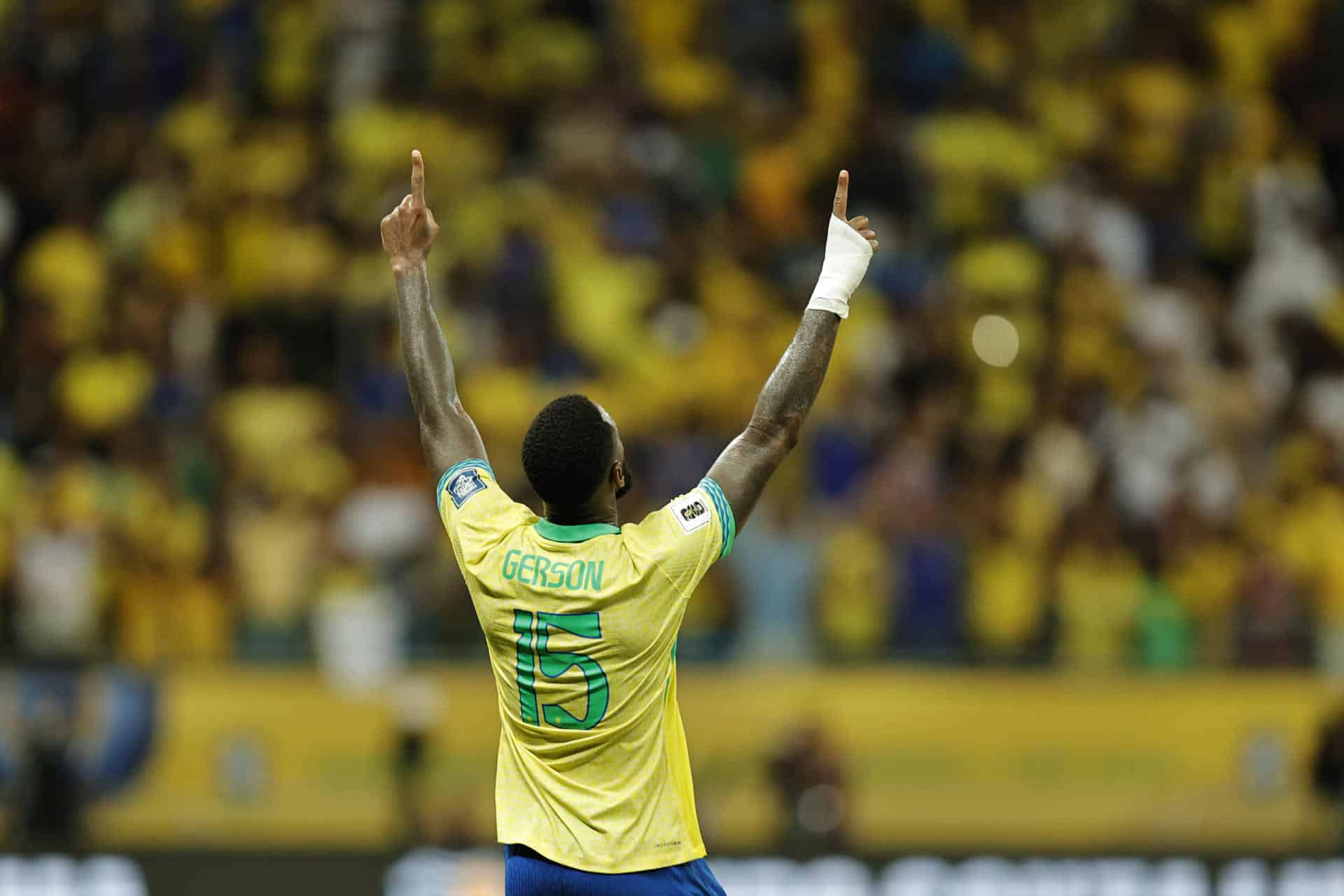 Gerson de Brasil celebra su gol en un partido de las eliminatorias sudamericanas para el Mundial de 2026. EFE/ Isaac Fontana