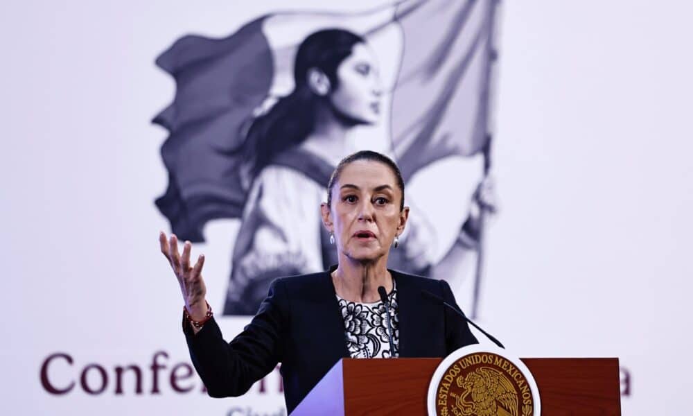 La presidenta de México Claudia Sheinbaum, habla este martes durante una rueda de prensa en Palacio Nacional de la Ciudad de México (México). EFE/Sáshenka Gutiérrez