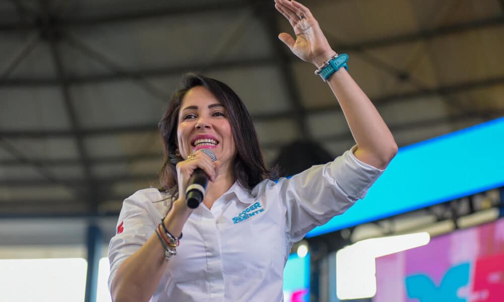 Foto de archivo de la candidata a la Presidencia de Ecuador por el movimiento Revolución Ciudadana (RC), Luisa González. EFE/ Mauricio Torres