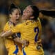 Natalia Colin (d) y Jennifer Hermoso de Tigres celebran un gol durante un partido de la jornada 17 del Torneo Clausura 2024 entre Tigres y Pachuca en el estadio Universitario Monterrey (México). Imagen de archivo. EFE/ Miguel Sierra